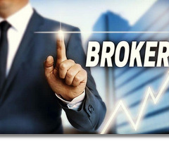 financial broker specialized in lending and banking investment